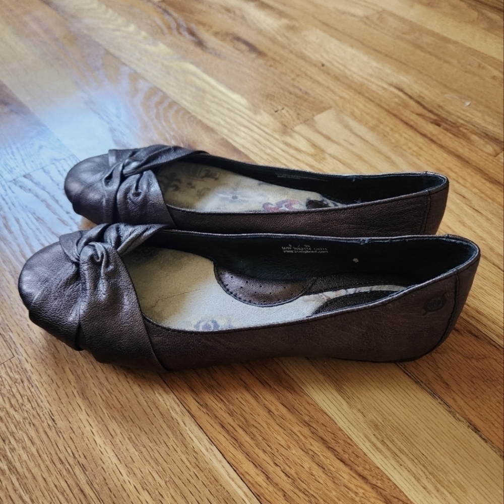 Born Lilly Ballet Flats Size 8 Bronze Slip Ons Leather Casual Office